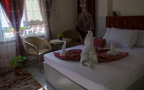 Crown Hotel